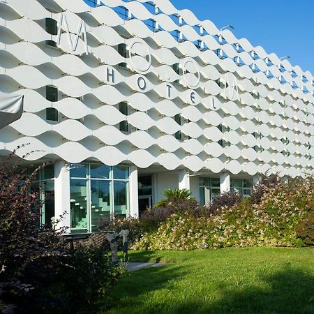Mo.Om Hotel Olgiate Olona Exterior foto